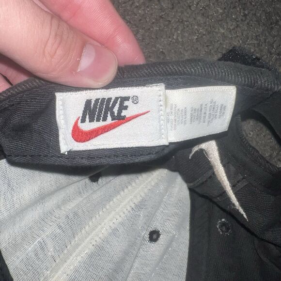 Vintage 90s Nike Golf Hat Cap Strap Back Adjustable Black Embroidered Logo Adult - Picture 6 of 7